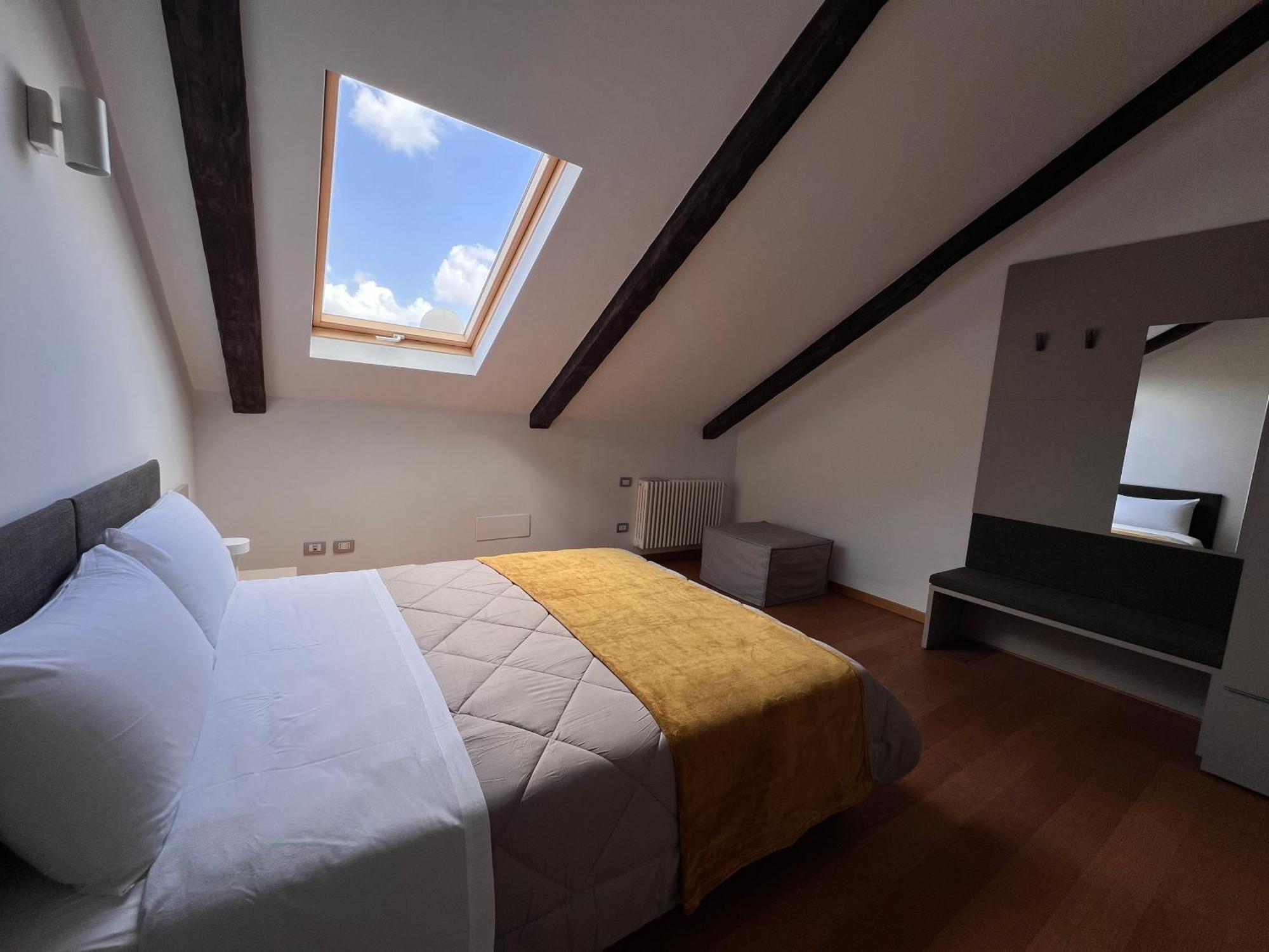 Unonoveuno Luxury Apartment Naples Exterior photo