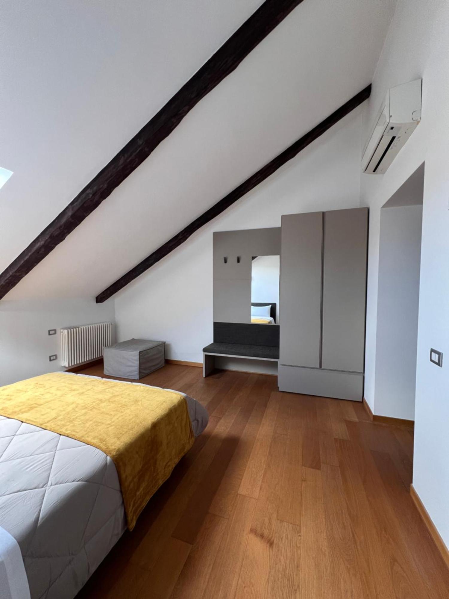 Unonoveuno Luxury Apartment Naples Exterior photo
