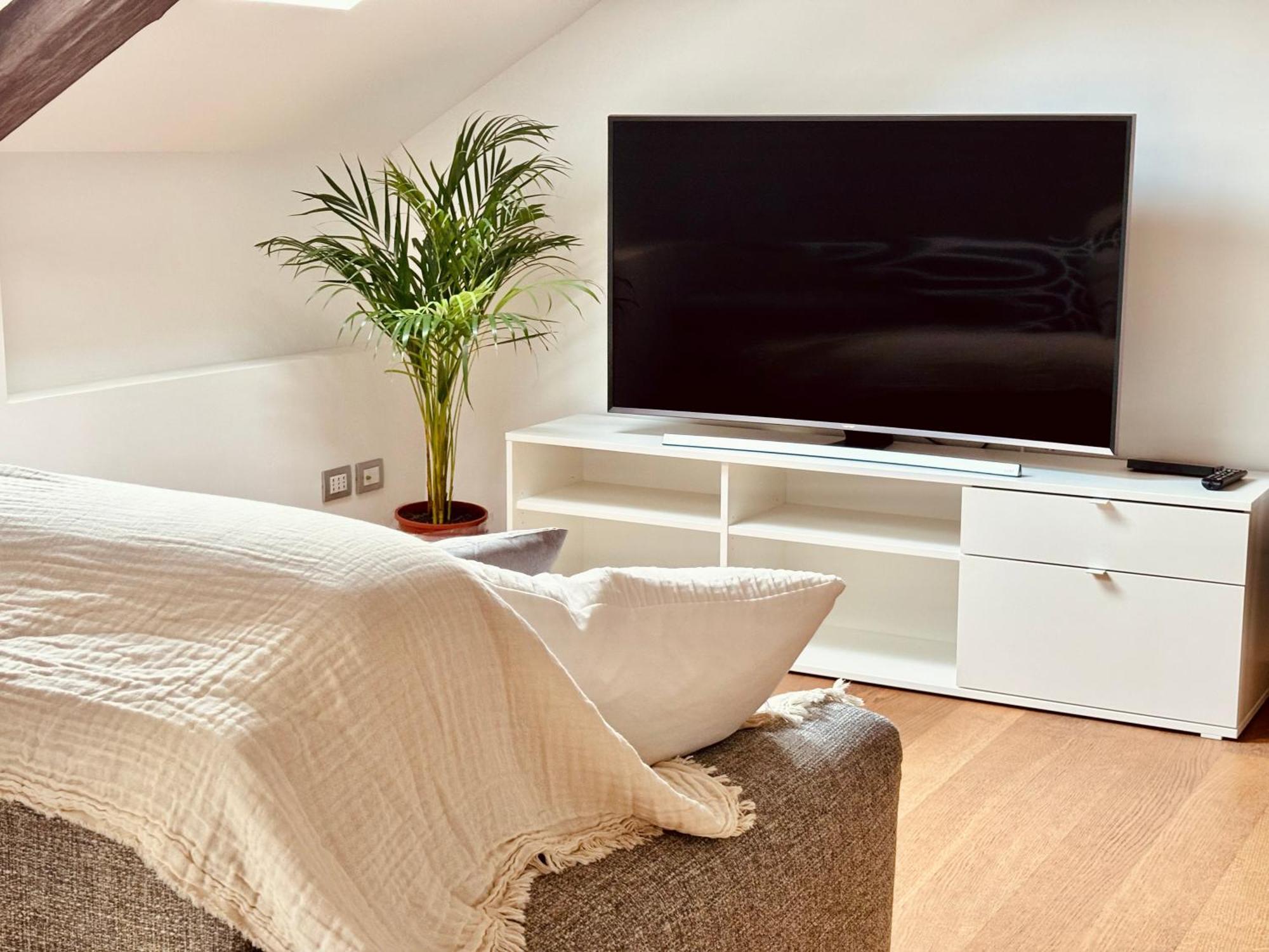 Unonoveuno Luxury Apartment Naples Exterior photo